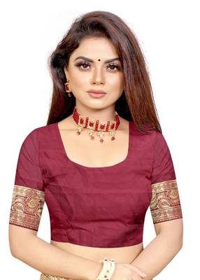 Maroon Woven Banarasi silk blend Saree With Blouse 4