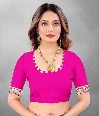 Pink Woven Banarasi silk blend Saree With Blouse 4