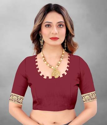 Maroon Woven Banarasi silk blend Saree With Blouse 4