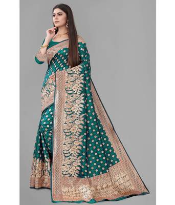 Green Woven Banarasi silk blend Saree With Blouse 2