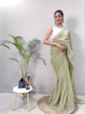 Dark green plain lycra saree with blouse 4