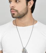 AQUASTREET Men Silver Plated Feather Shaped Pendant With Chain