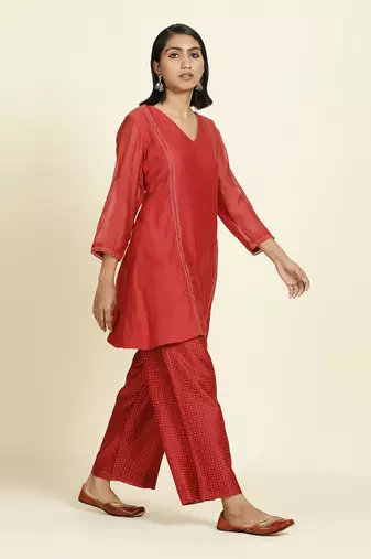 Red Kurti Set