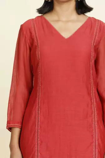 Red Kurti Set