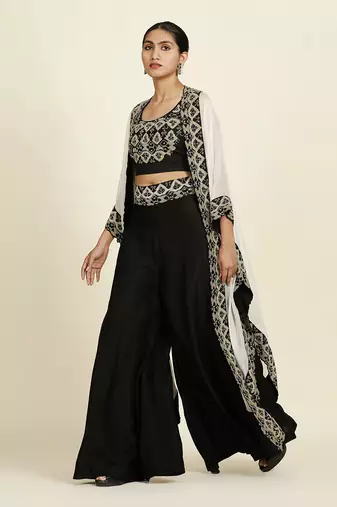Black And Off-White Cape Set