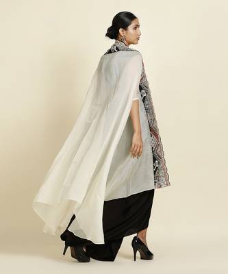 Black And Off-White Skirt Set 5