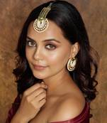 Beautiful Green & White Maang Tikka