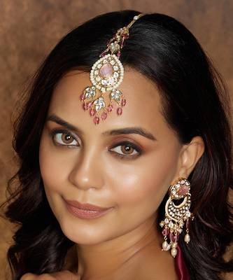 Radiant Pink & White Maang Tikka 3