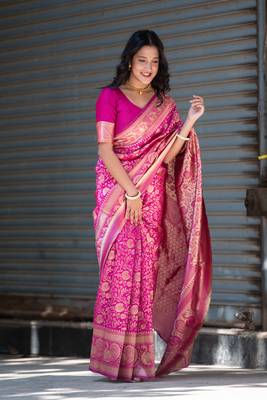 Pink Woven Banarasi Saree With Blouse 1