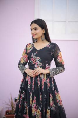 Black floral print faux georgette salwar 4