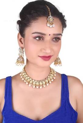 White designer-jewellery 1