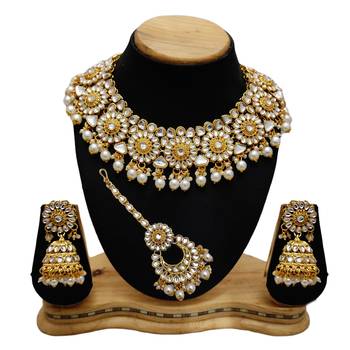 White designer-jewellery 1