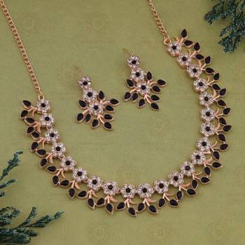 Black pearl necklaces 3