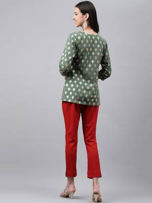 Green printed crepe salwar 4