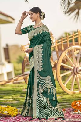 Green Woven Faux Banarasi Silk Saree With Blouse 2