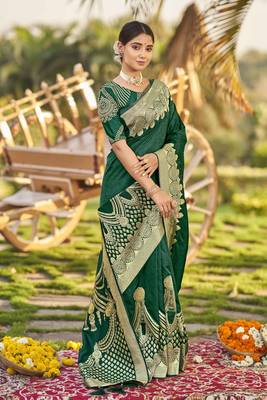 Green Woven Faux Banarasi Silk Saree With Blouse 3