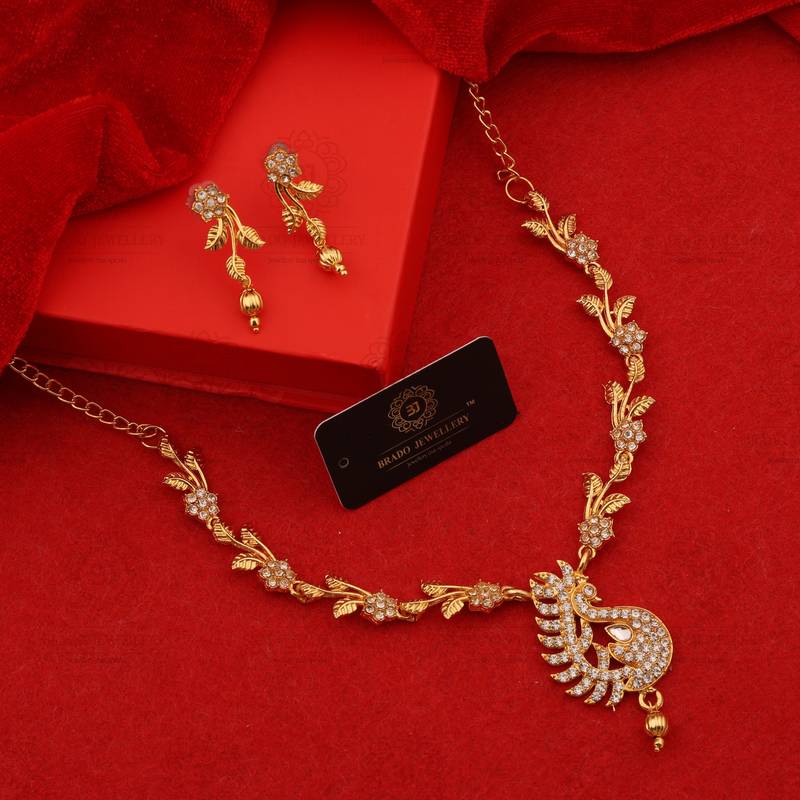 Yellow pearl necklaces