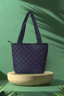 Anekaant Uno Black Quilted Polyester Diamond Self Design Handheld Bag