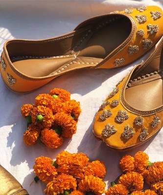 Orange Apricot Juttis 2