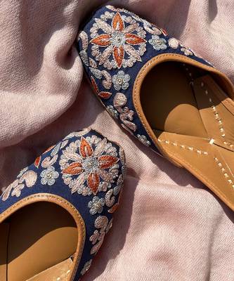 Blue Khwaab Juttis 2