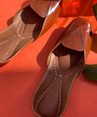 Tan Brown Juttis 1