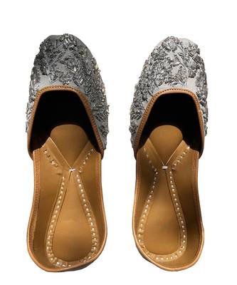 Grey Twilight Juttis 2