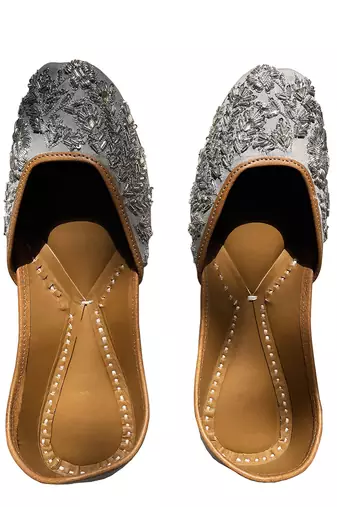 Grey Twilight Juttis