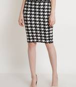 Popwings Women Black  White Checked Printed Knee Length Pencil Skirt