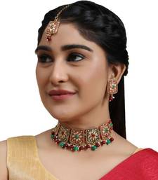 Traditional Gold Plated Kundan and Stone studded Statement Choker with Earrings and Maangtikka for Girls and Women