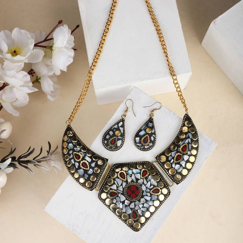 Statement Gold Plated Multicolored Chips Studded Abstract Design Necklace Set with Earring for Women and Girls