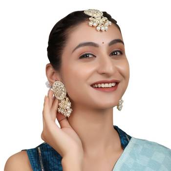 Gold Plated Kundan and Pearl Stuuded Maang-tikka and Earring for Girls and Women 1