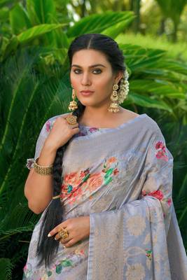 GRAY BEAUTIFUL SILK SAREE  2
