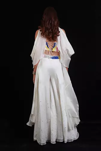 Ivory  Synchronized Scintillation Plazzo Set