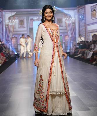 Ivory Garden Of Silk Kurti Set 2