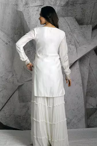 Ivory Gota Plazzo Set