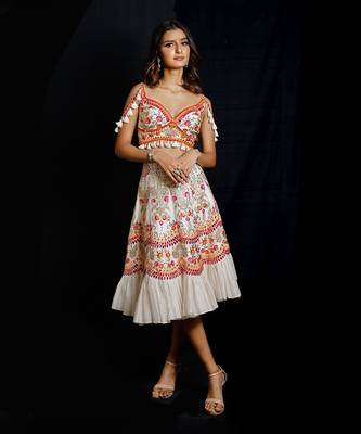 Ivory Garden Of Silk Short Lehenga Set 1