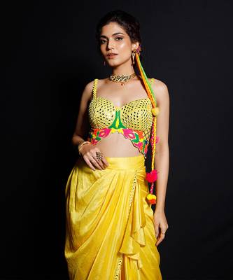 Yellow Phoolon Ki Haldi Dhoti Set 2