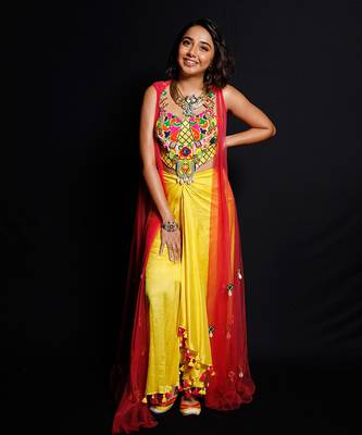 Yellow Phoolon Ki Haldi Skirt Set 1