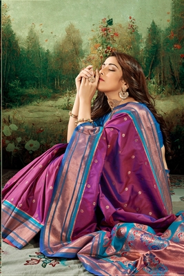 Purple woven silk saree with blouse 2