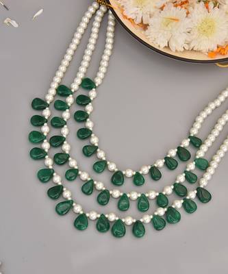 Green And White Pearls Layered Necklace 2