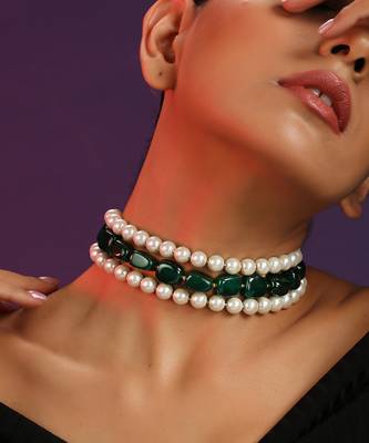 Green And White Pearls Choker Necklace 3