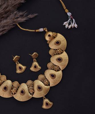 Red Gold Tone Temple Set 4