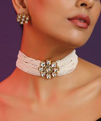 White Gold Tone Kundan And Pearls Choker Set 3