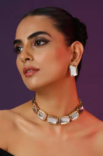 Gold Tone Kundan Choker Set