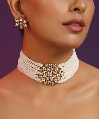 White Gold Tone Kundan And Pearls Choker Set 3