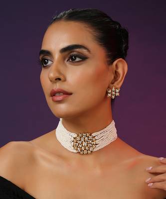 White Gold Tone Kundan And Pearls Choker Set 5