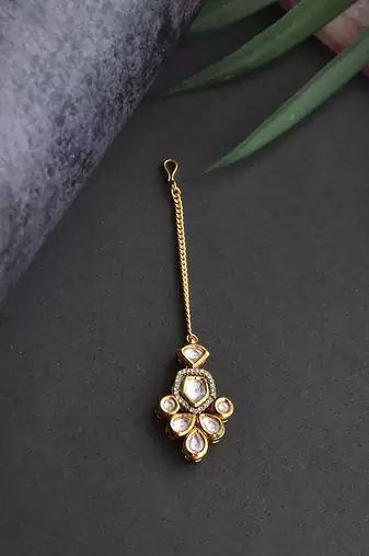 Gold Tone Kundan Maang Tikka