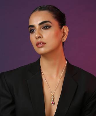 Red Gold Tone Kundan Locket 1