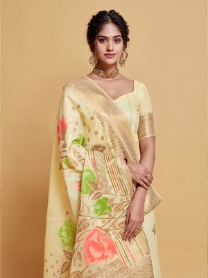 Off White Printed Silk Blend Saree With Blouse 1