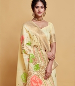 Off White Printed Silk Blend Saree With Blouse